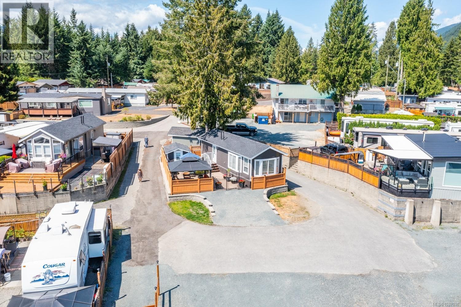 60 8389 Sa-Seen-Os Rd, Vancouver Island — photo 3