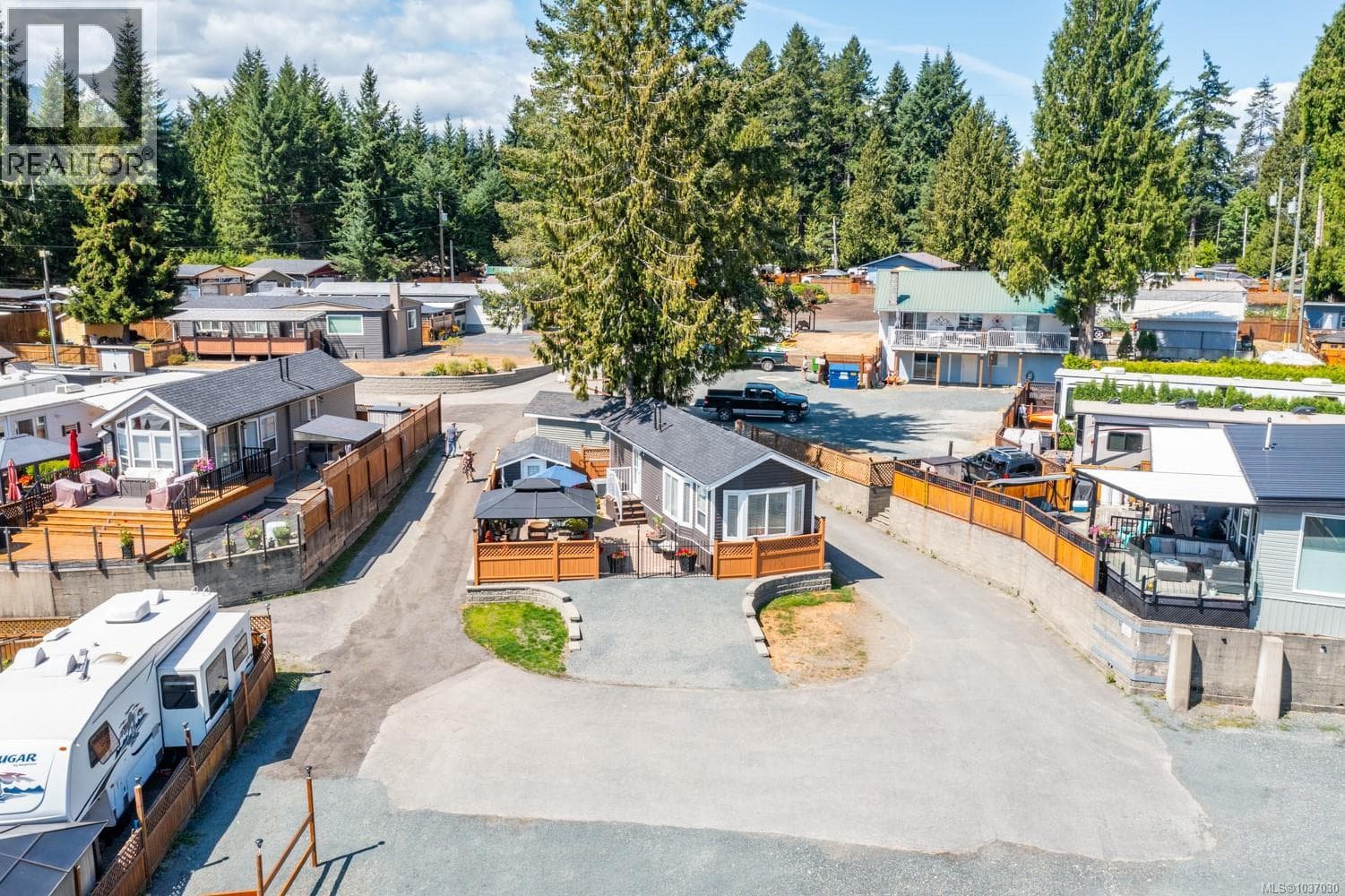 60 8389 Sa-Seen-Os Rd, Vancouver Island — photo 4