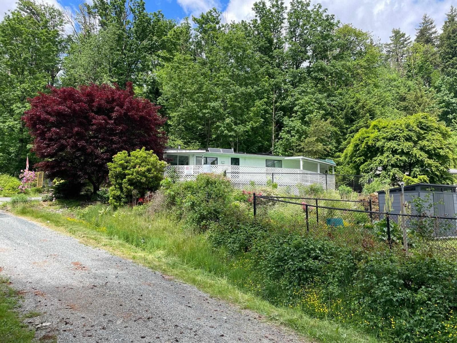 89 43201 LOUGHEED HIGHWAY in 