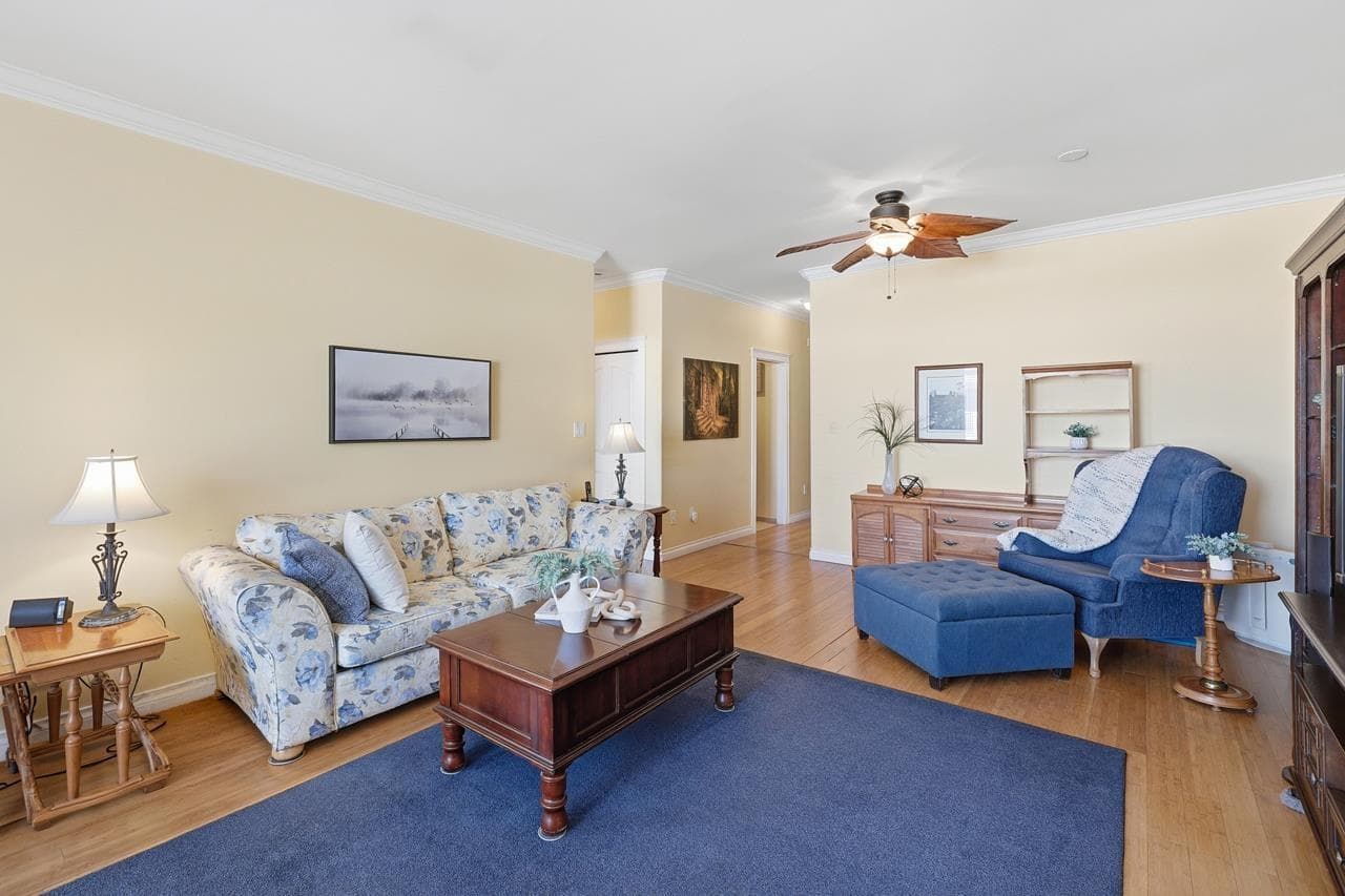 301 20680 56 AVENUE in Douglas
