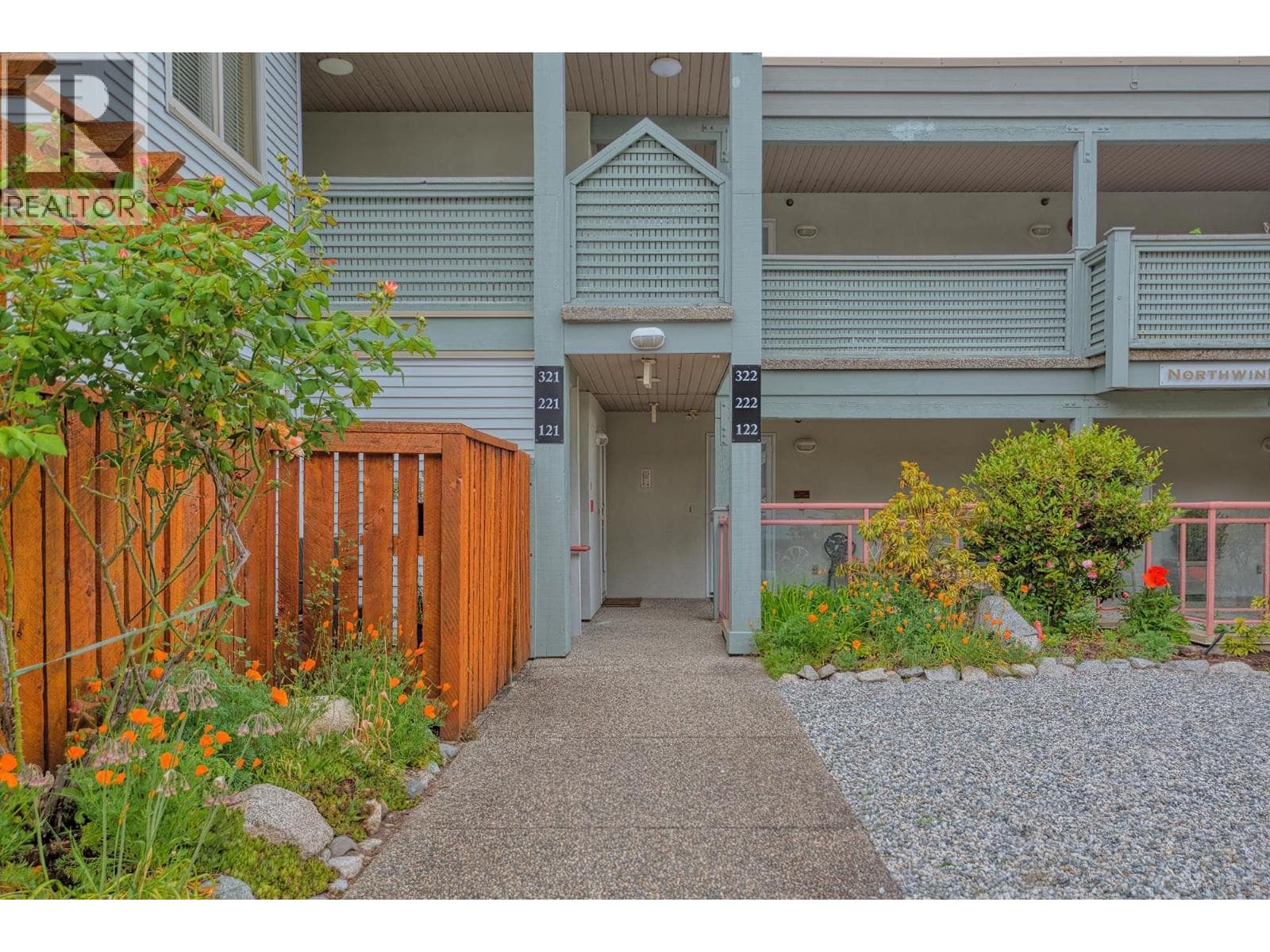 121 5780 TRAIL AVENUE, Greater Vancouver — photo 2