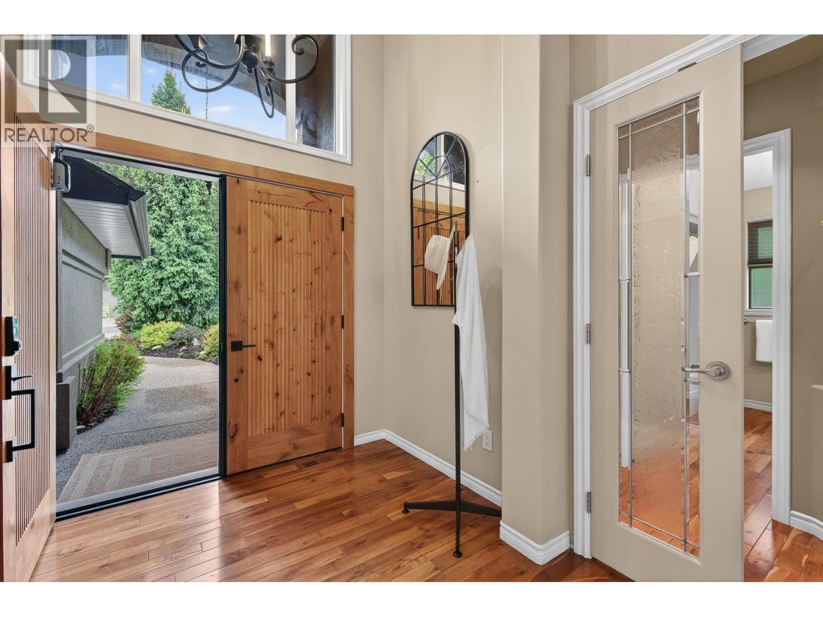 3929 GALLAGHERS CIRCLE, Interior REALTORS® — photo 5