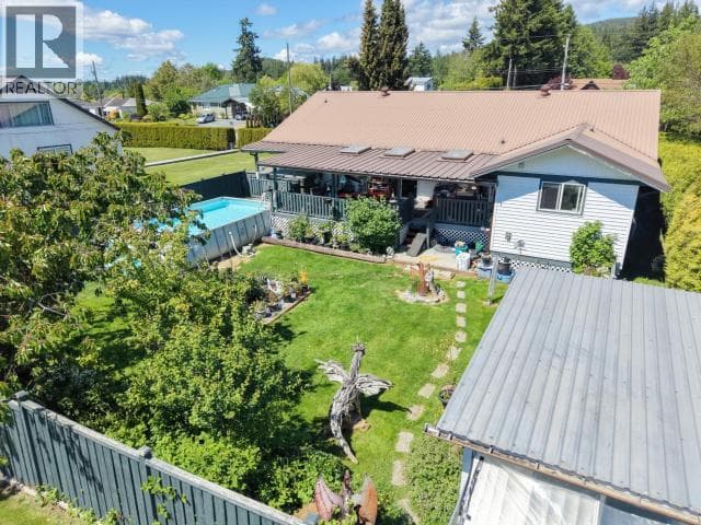 6060 LOIS STREET, Powell River — photo 2