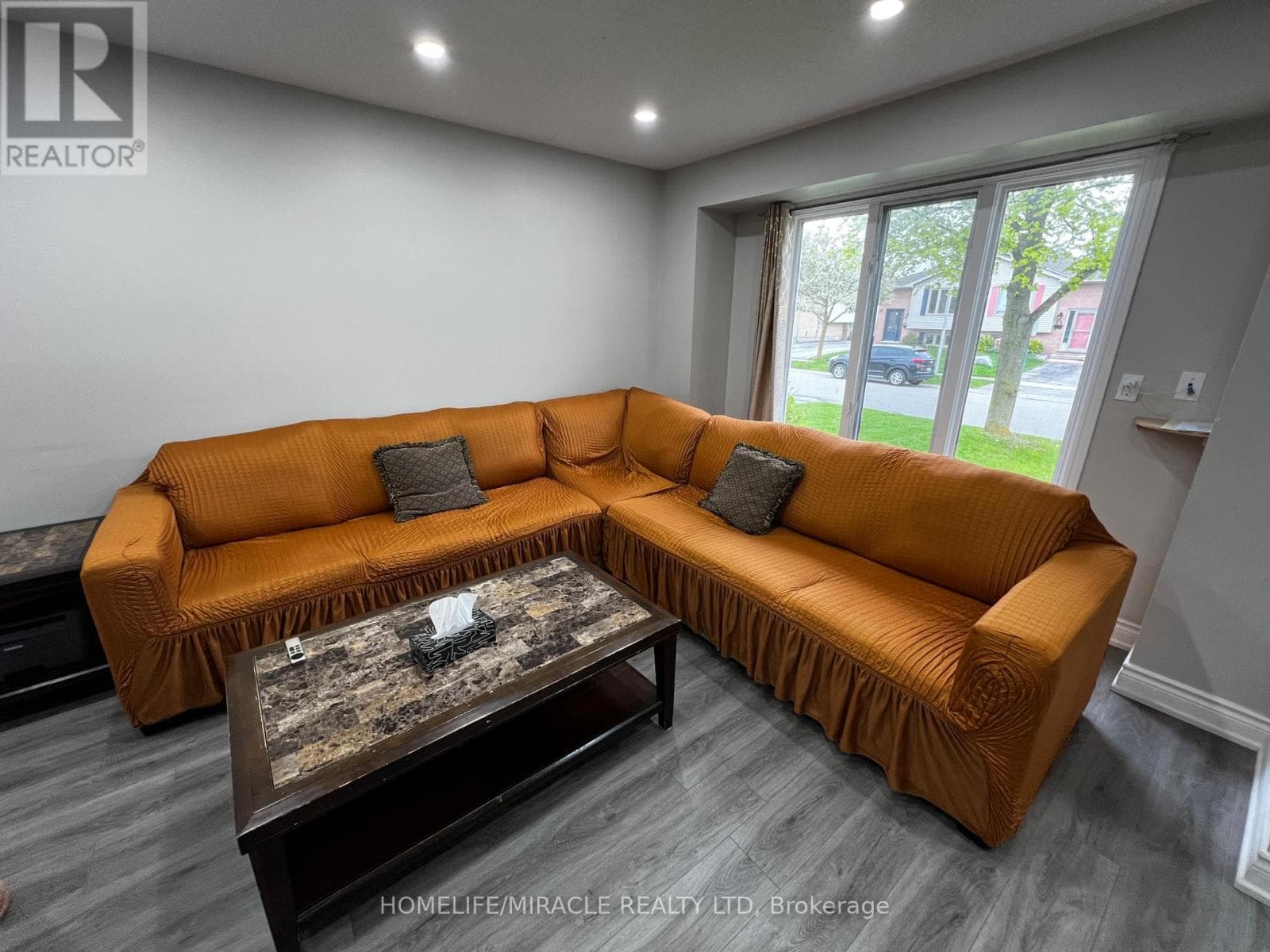 14 MOREAU CRESCENT, Toronto — photo 2