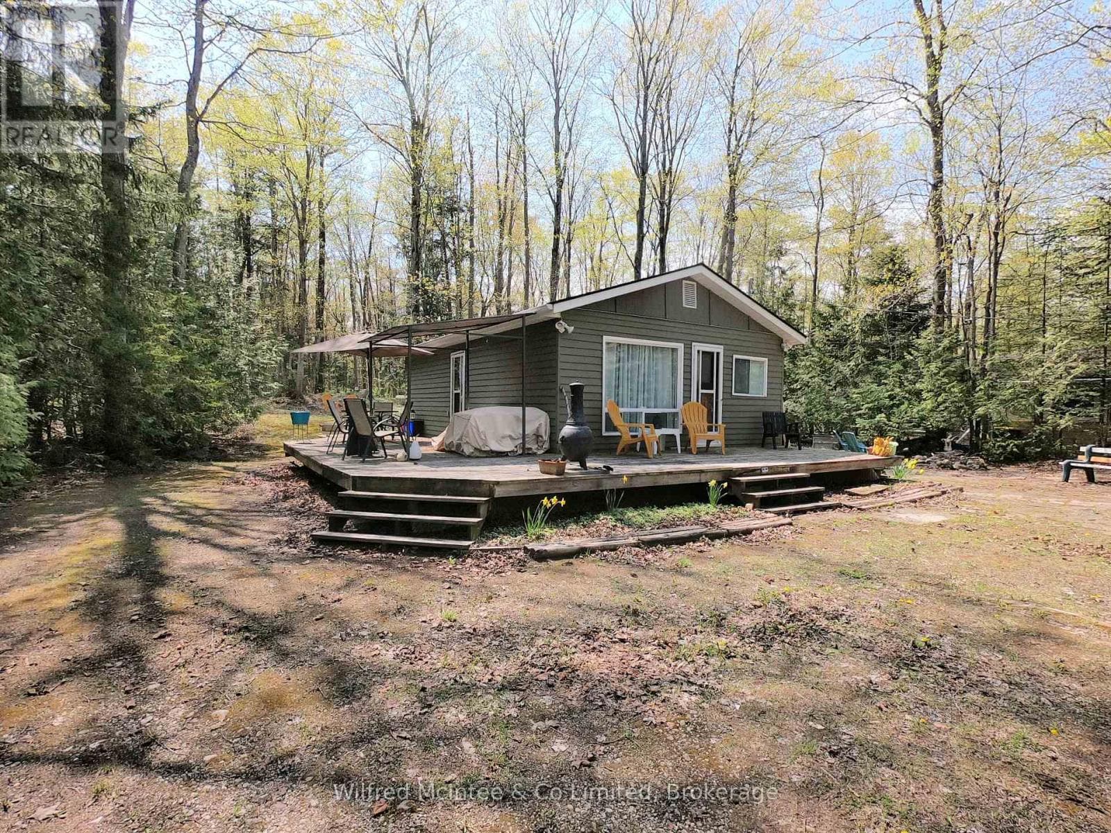 210 THOMPSON AVENUE, OnePoint — photo 2
