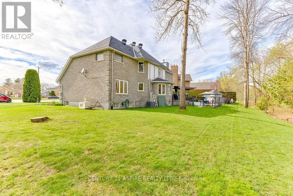 131 OWENS STREET, Renfrew County — photo 5