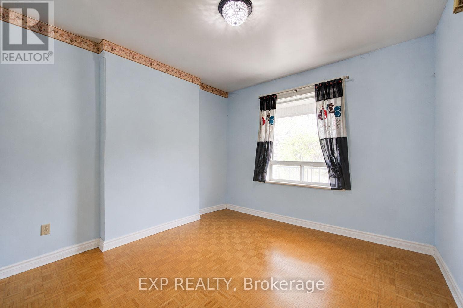 170 WALLACE AVENUE, Toronto — photo 5