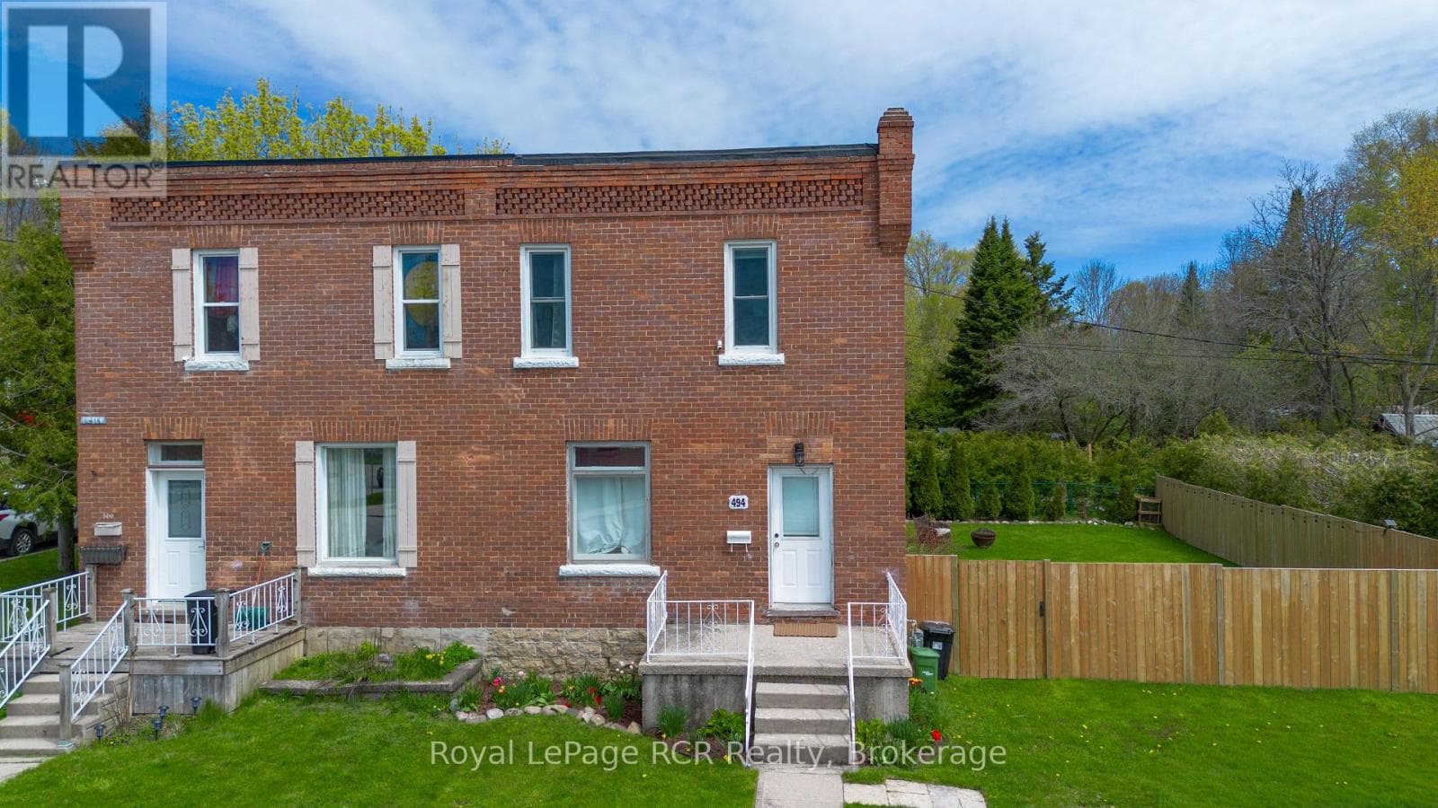 494 16TH STREET W in 