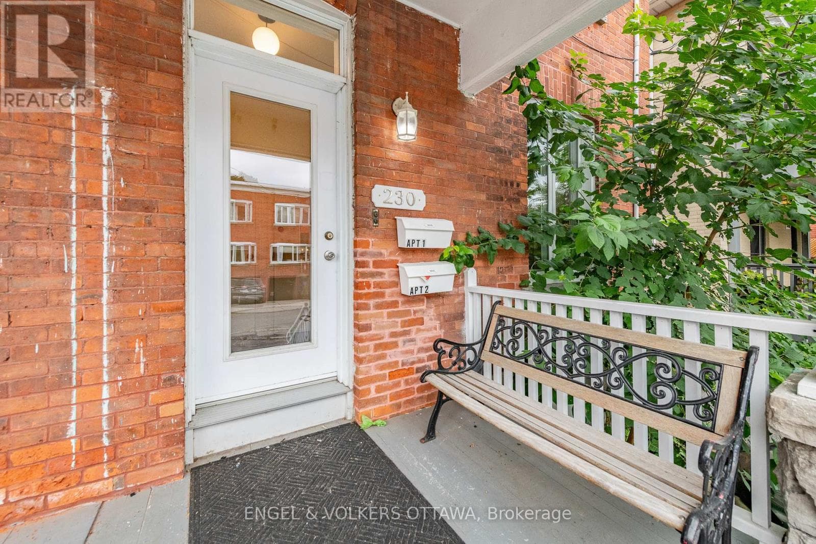 230 PERCY STREET, Ottawa — photo 2