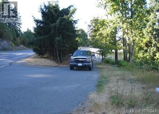 1 911 Haliburton St, Vancouver Island — photo 3
