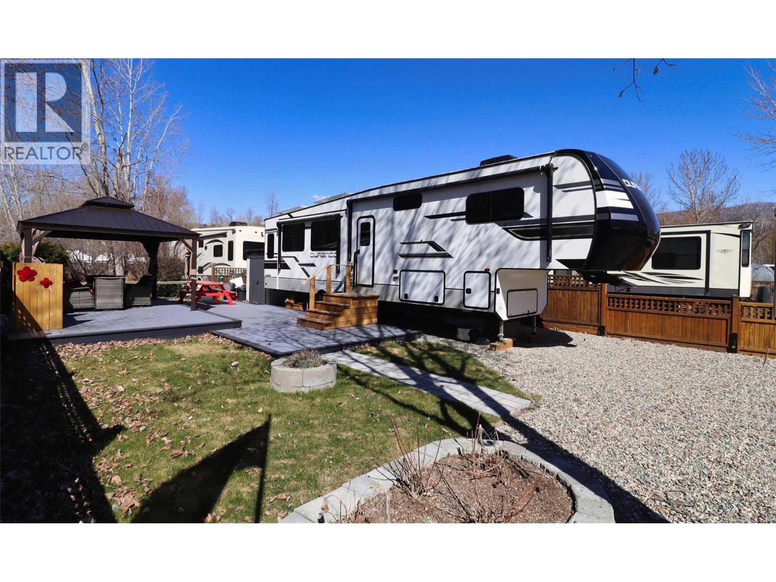10 RAINBOW LANE, Interior REALTORS® — photo 4
