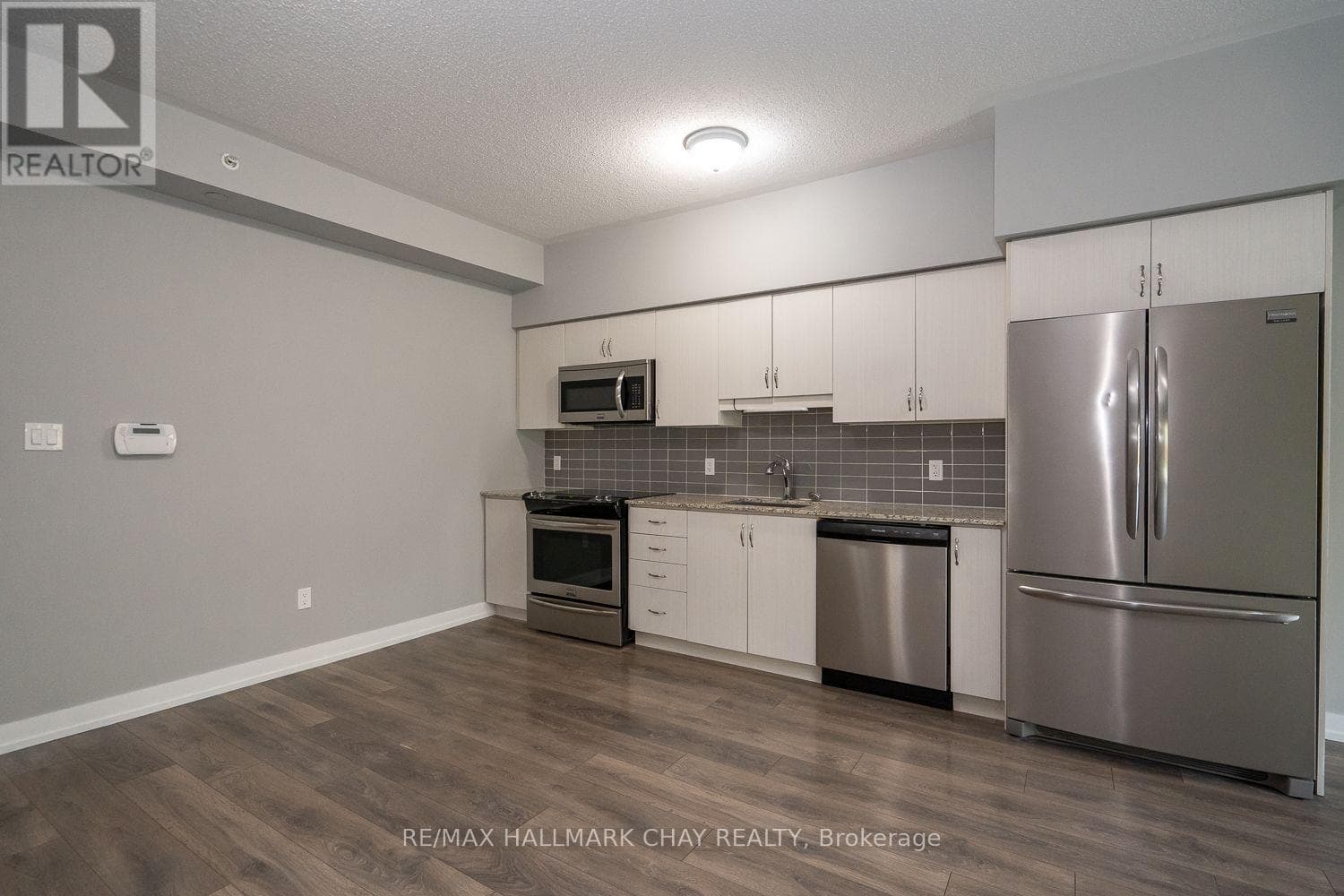 103 - 69 BOYNE STREET, Toronto — photo 4