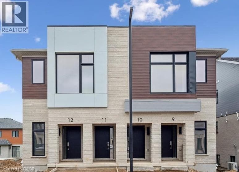 15 STAUFFER WOODS Trail Unit# C11 in Doon/Pioneer Park