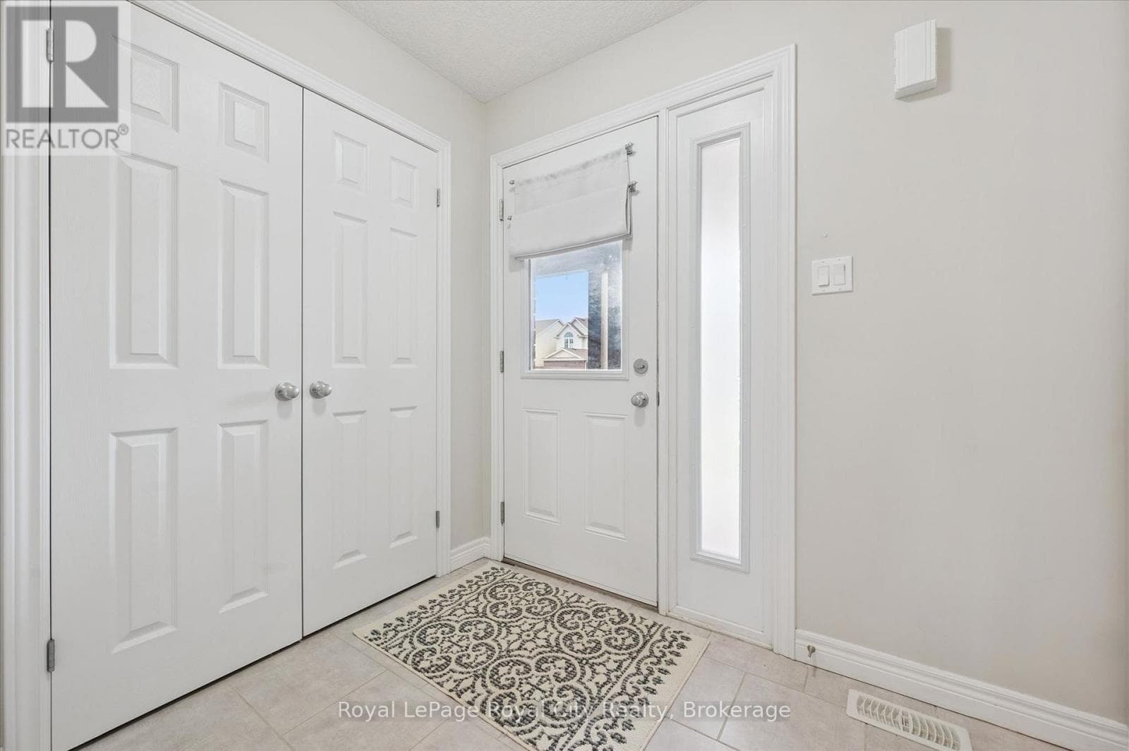 5 SANDYBAY AVENUE, OnePoint — photo 5