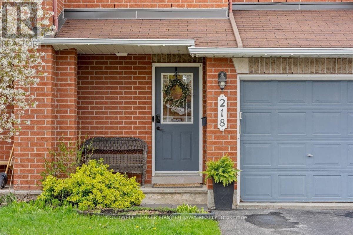 218 FLAMBOROUGH WAY, Ottawa — photo 2