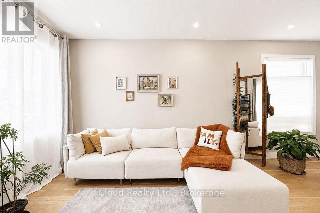 40 - 745 CHELTON ROAD, Toronto — photo 4