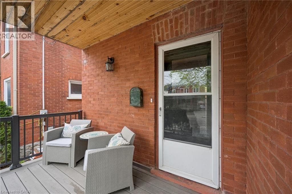 15 GORDON AVENUE, Cornerstone — photo 4