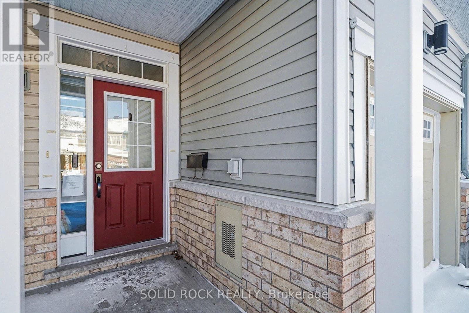 407 WHITE ARCTIC AVENUE, Ottawa — photo 3
