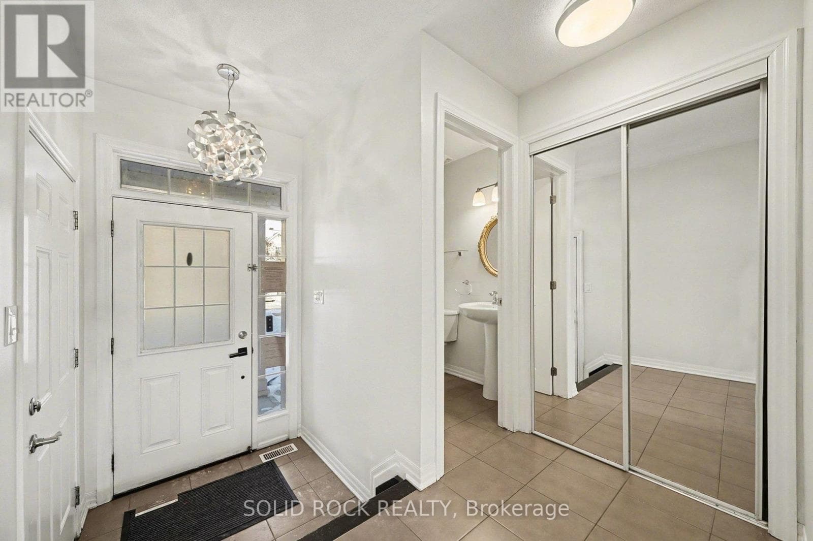 407 WHITE ARCTIC AVENUE, Ottawa — photo 4