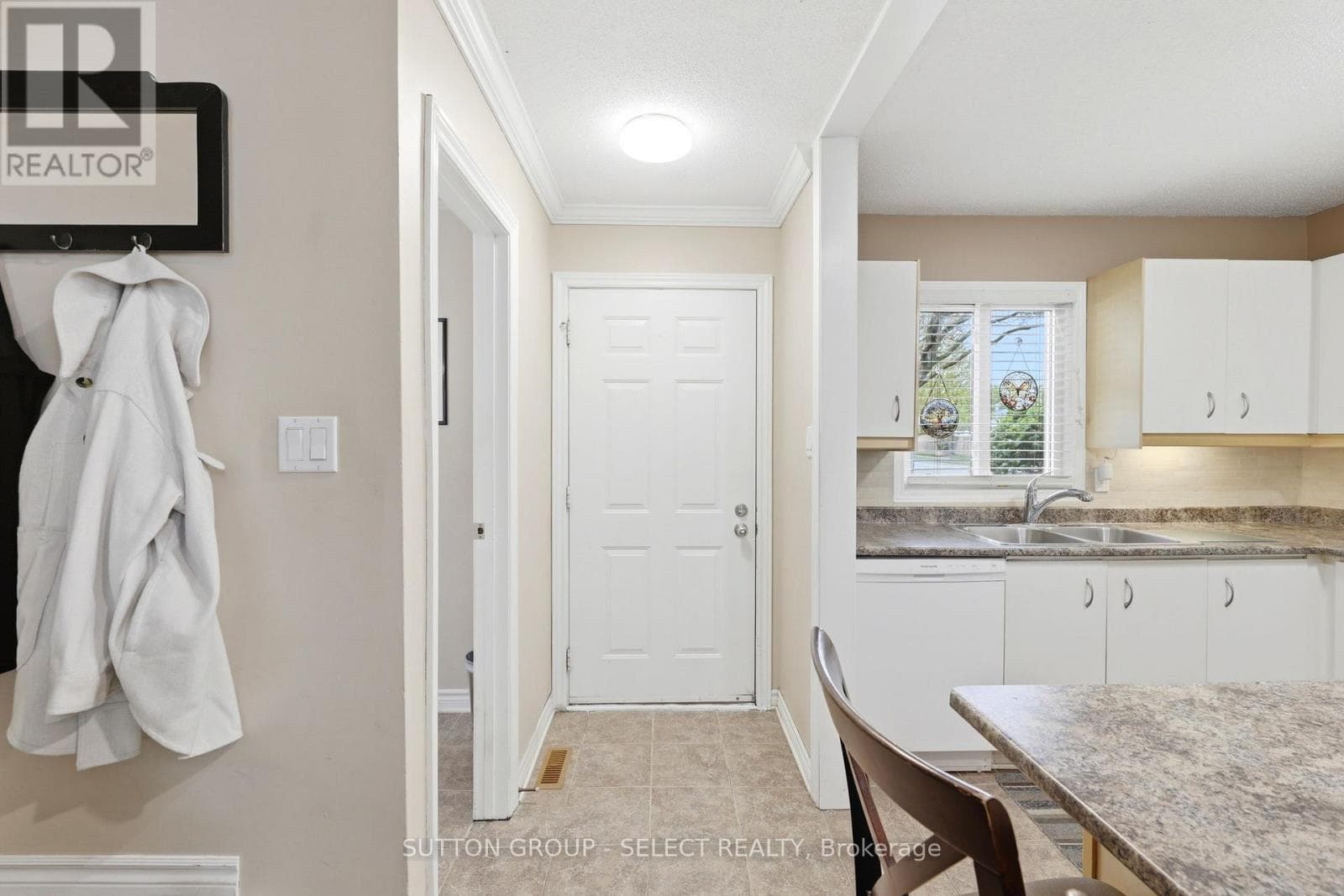 1 - 151 BONAVENTURE DRIVE, London and St. Thomas — photo 4