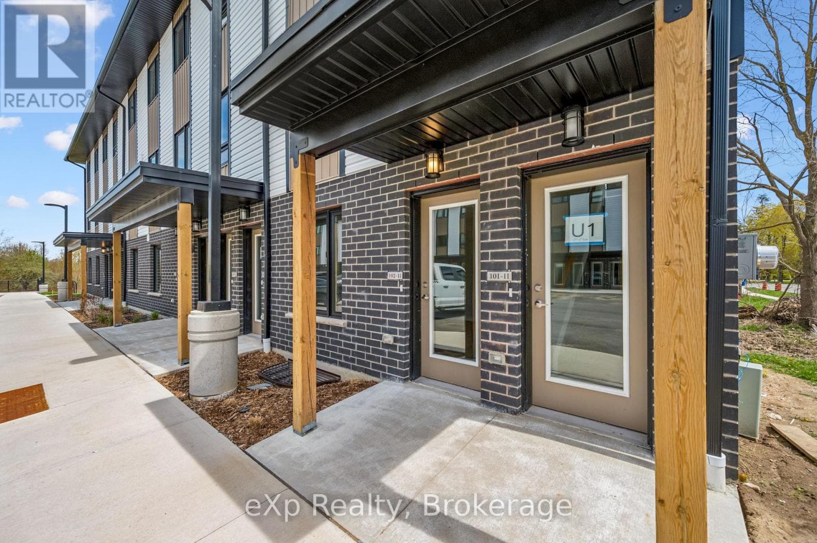 2 - 465 GARAFRAXA STREET W, OnePoint — photo 3