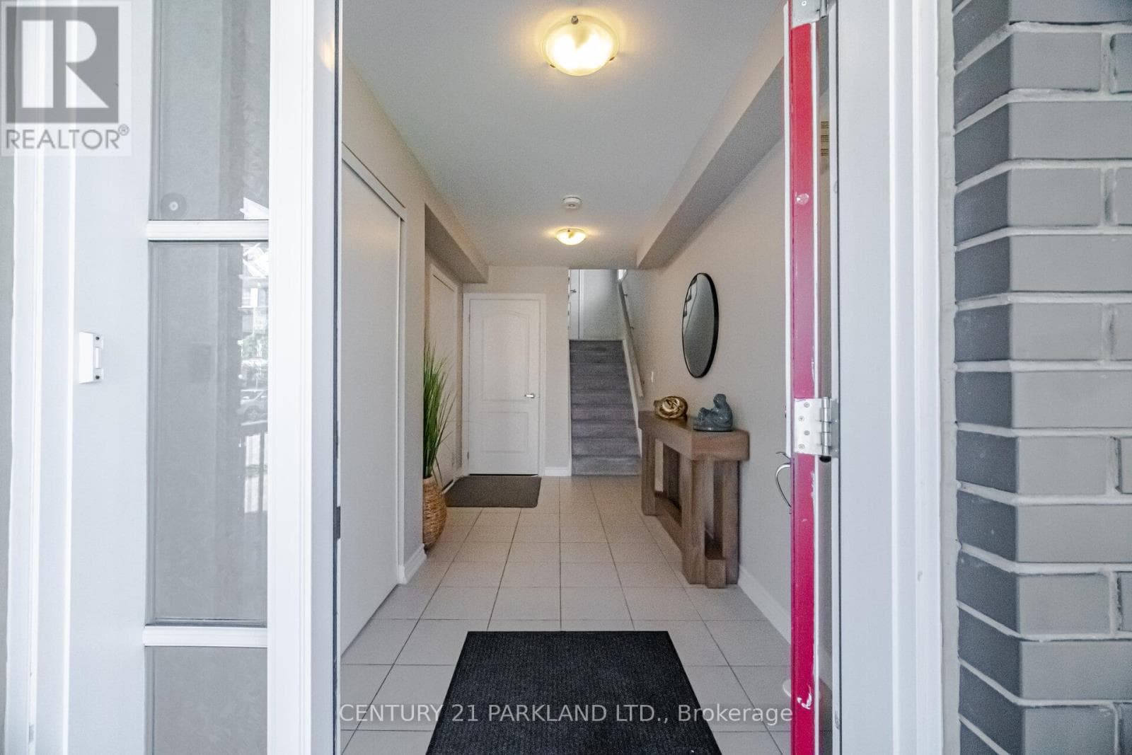 18 WIMSHAW LANE, Toronto — photo 3