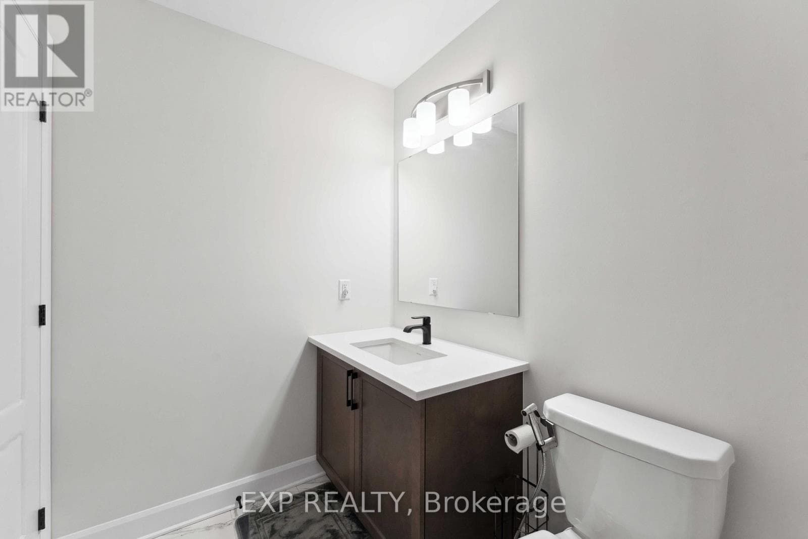 934 CLARKIA STREET, Ottawa — photo 3