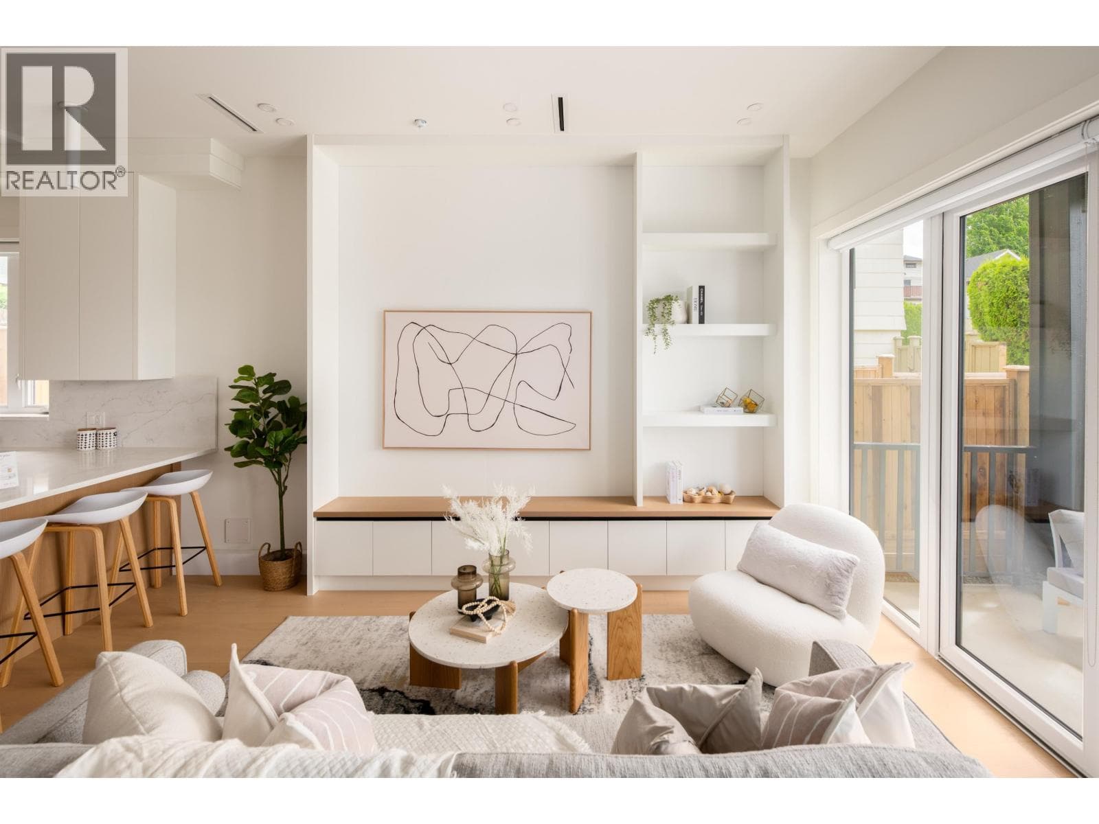 1 3645 DUNDAS STREET, Greater Vancouver — photo 5