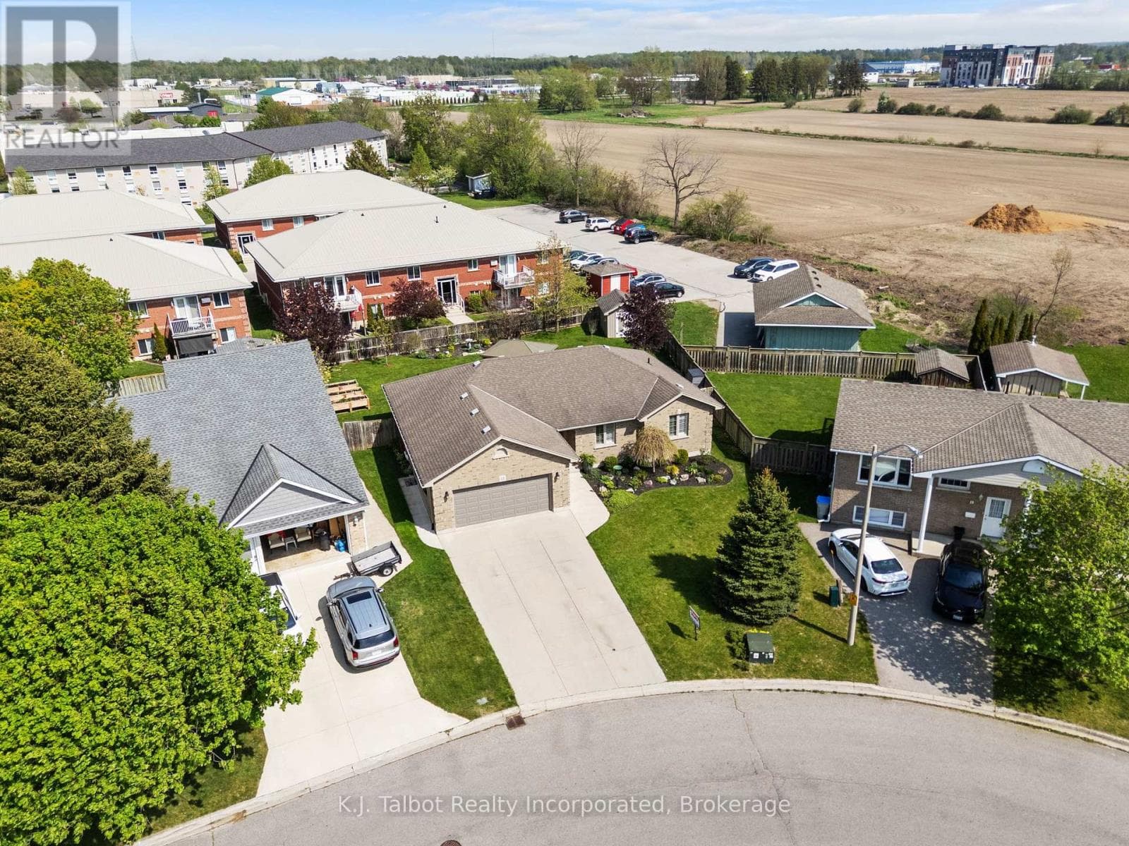11 LEE CRESCENT, OnePoint — photo 4
