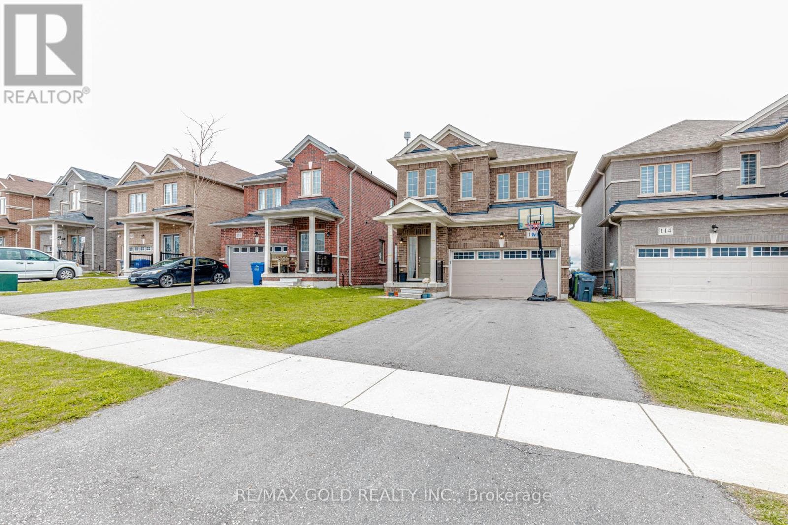 112 SEELEY AVENUE in 