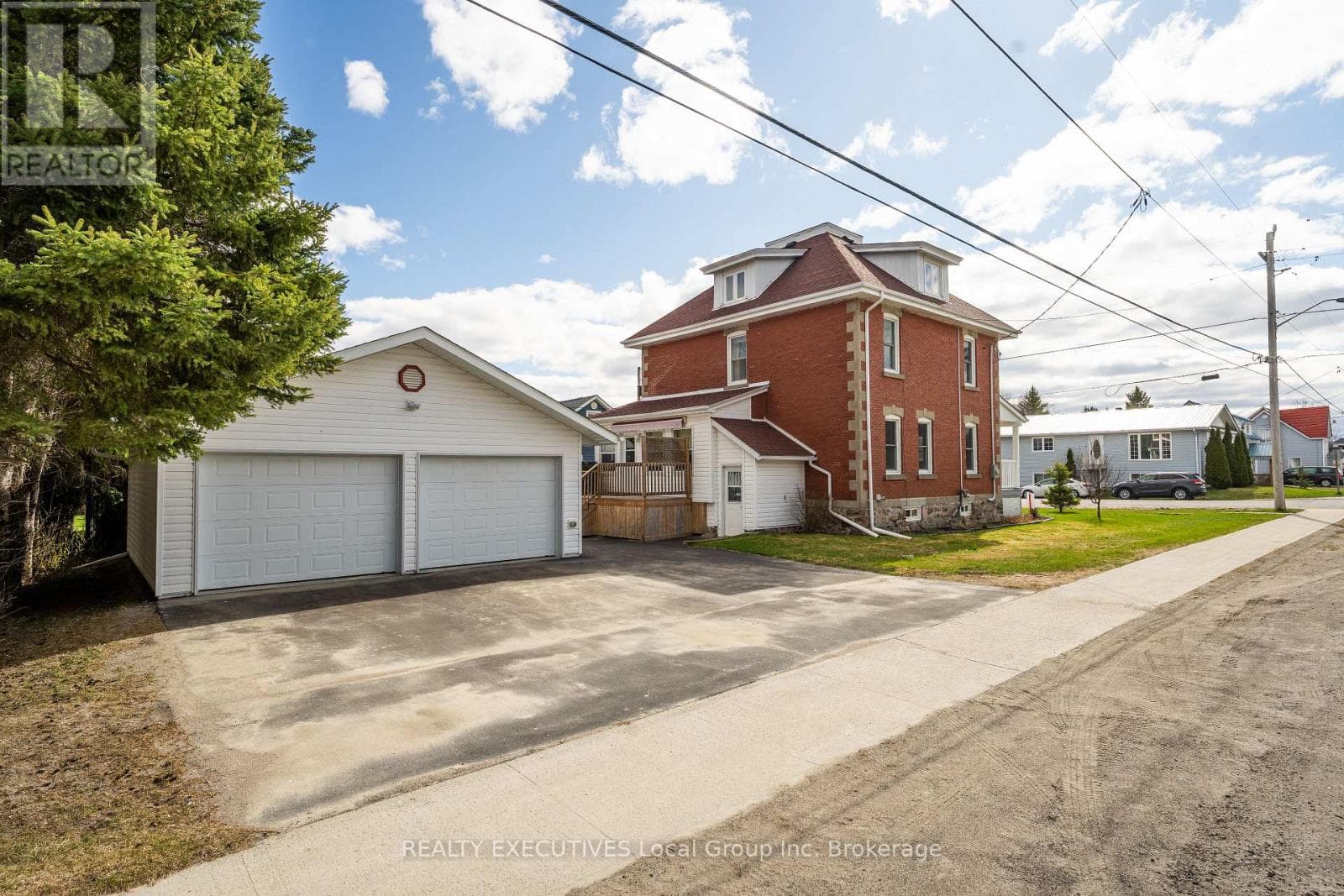 10 DUBEAU STREET, North Bay — photo 2