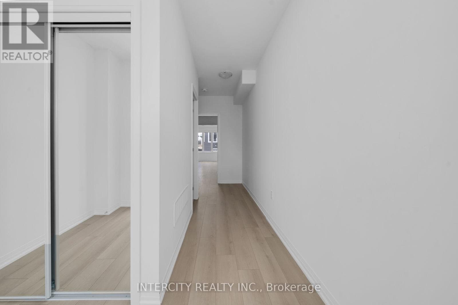 138 MCGILL AVENUE, Toronto — photo 4
