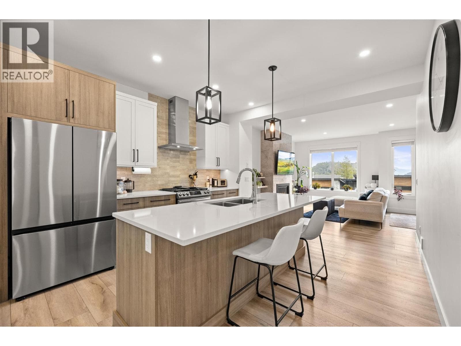 2835 Canyon Crest Drive Unit# 25 in 