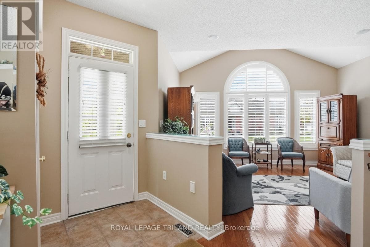 142 - 2025 MEADOWGATE BOULEVARD, London and St. Thomas — photo 4