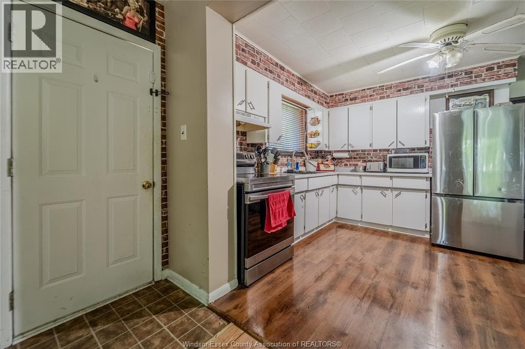 3764 Matchett ROAD, Windsor — photo 4