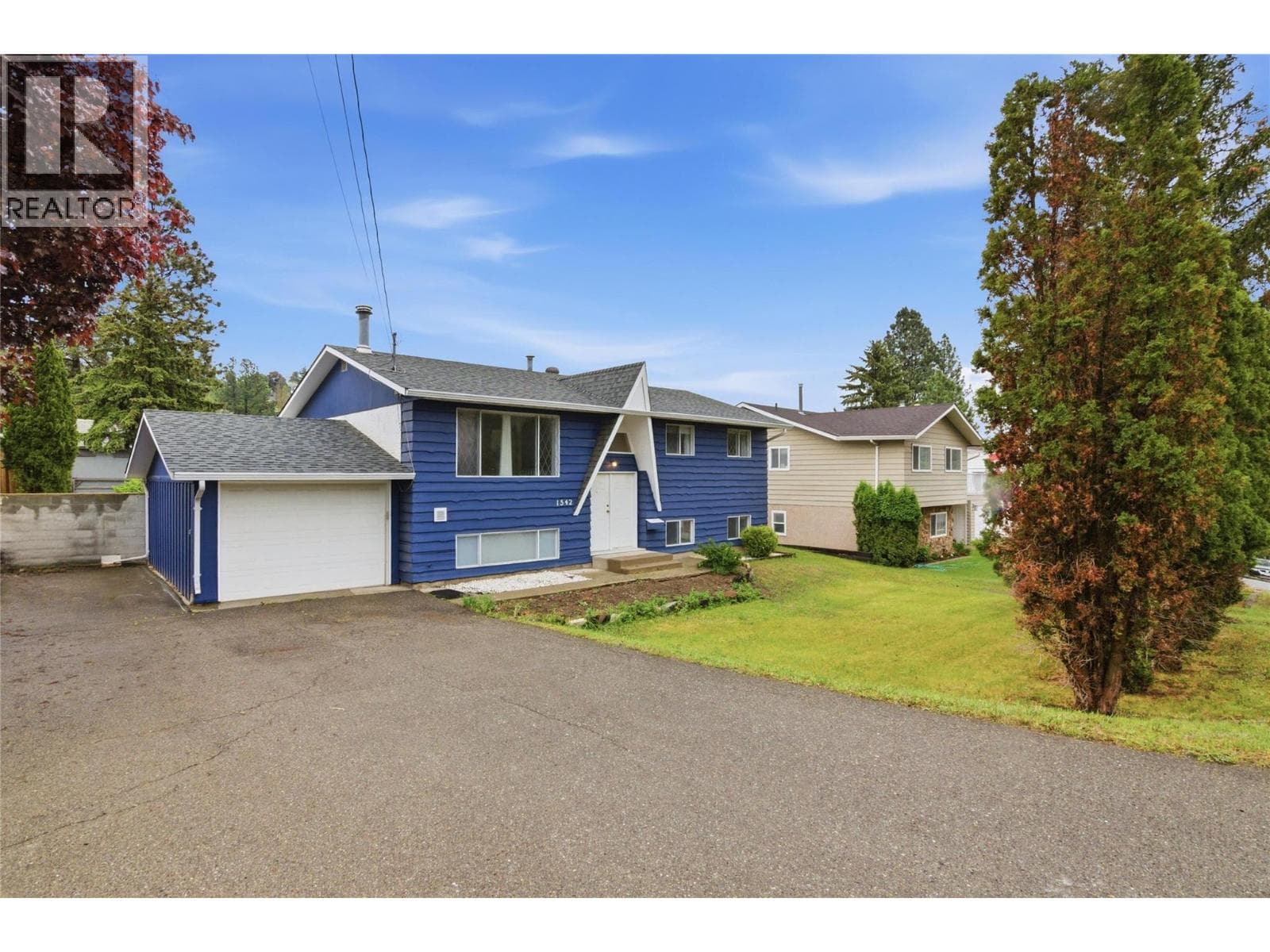 1542 MOUNT DUFFERIN DRIVE in 