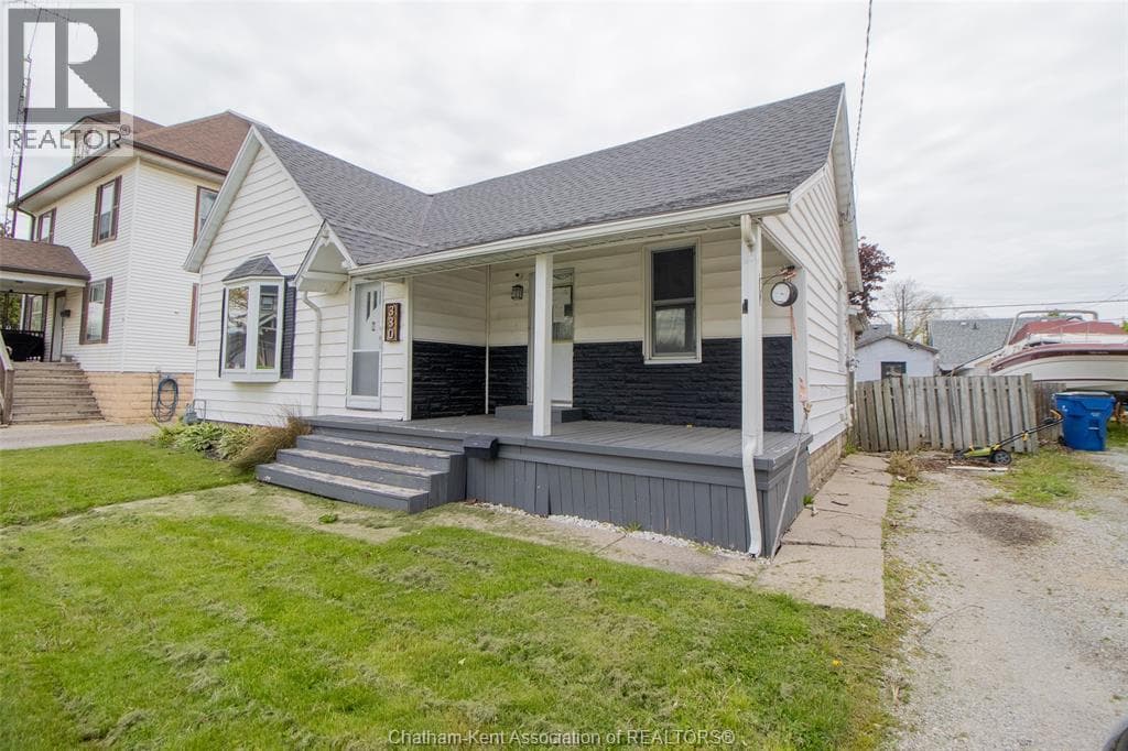 330 Nelson STREET, Chatham Kent — photo 2