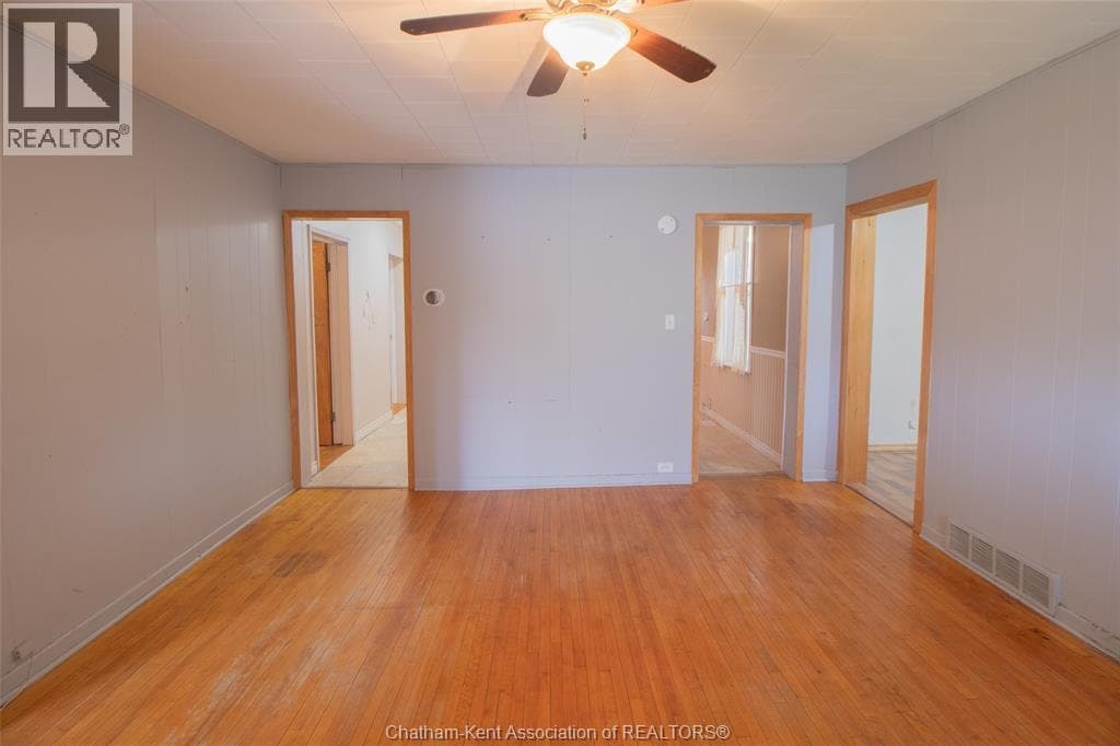 330 Nelson STREET, Chatham Kent — photo 4