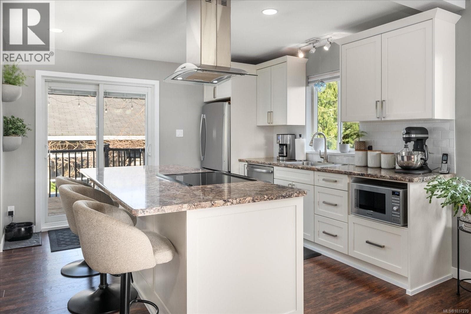 2121 LEXINGTON PLAZA in 