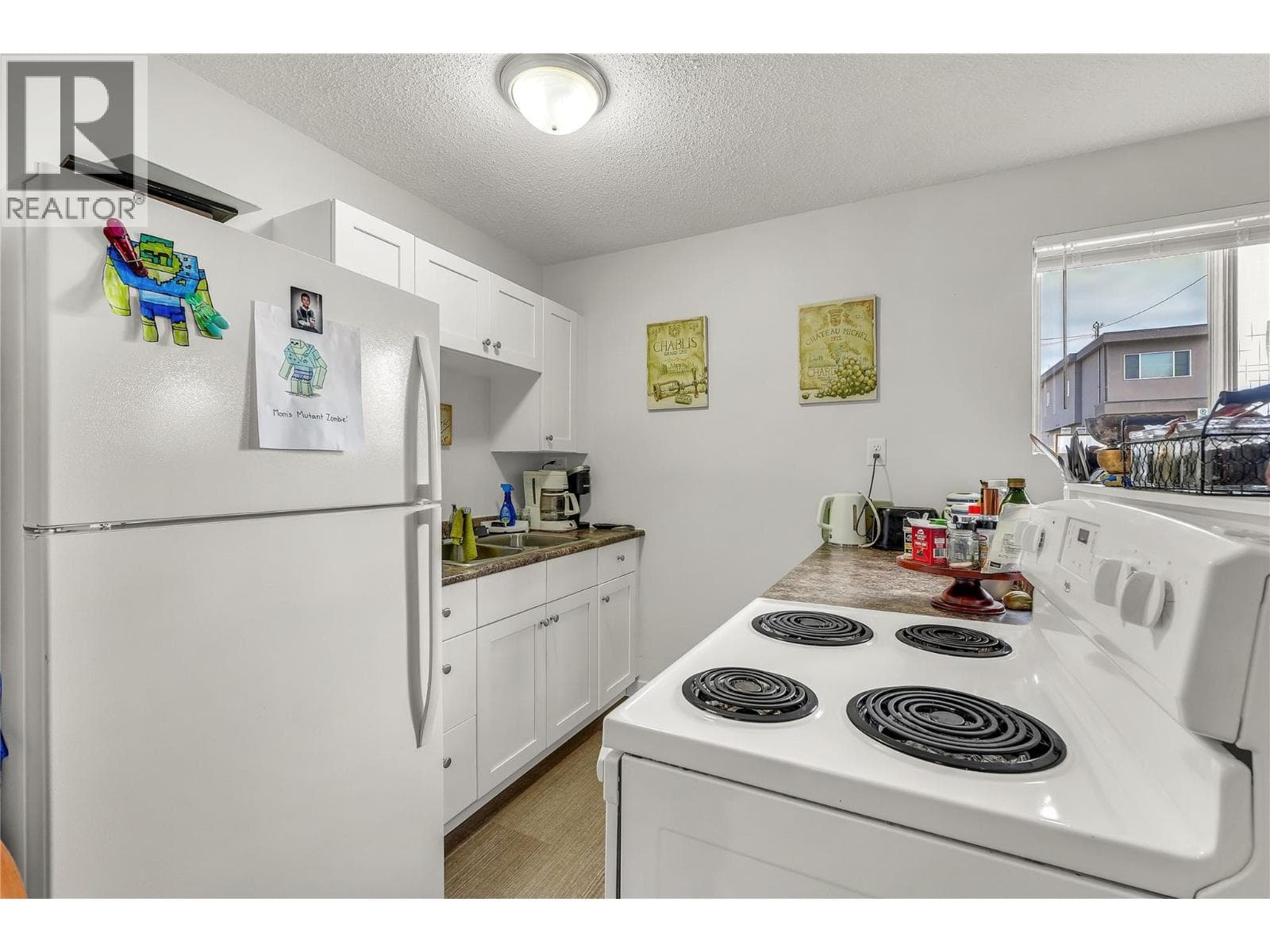341 HAYNES STREET, Interior REALTORS® — photo 3