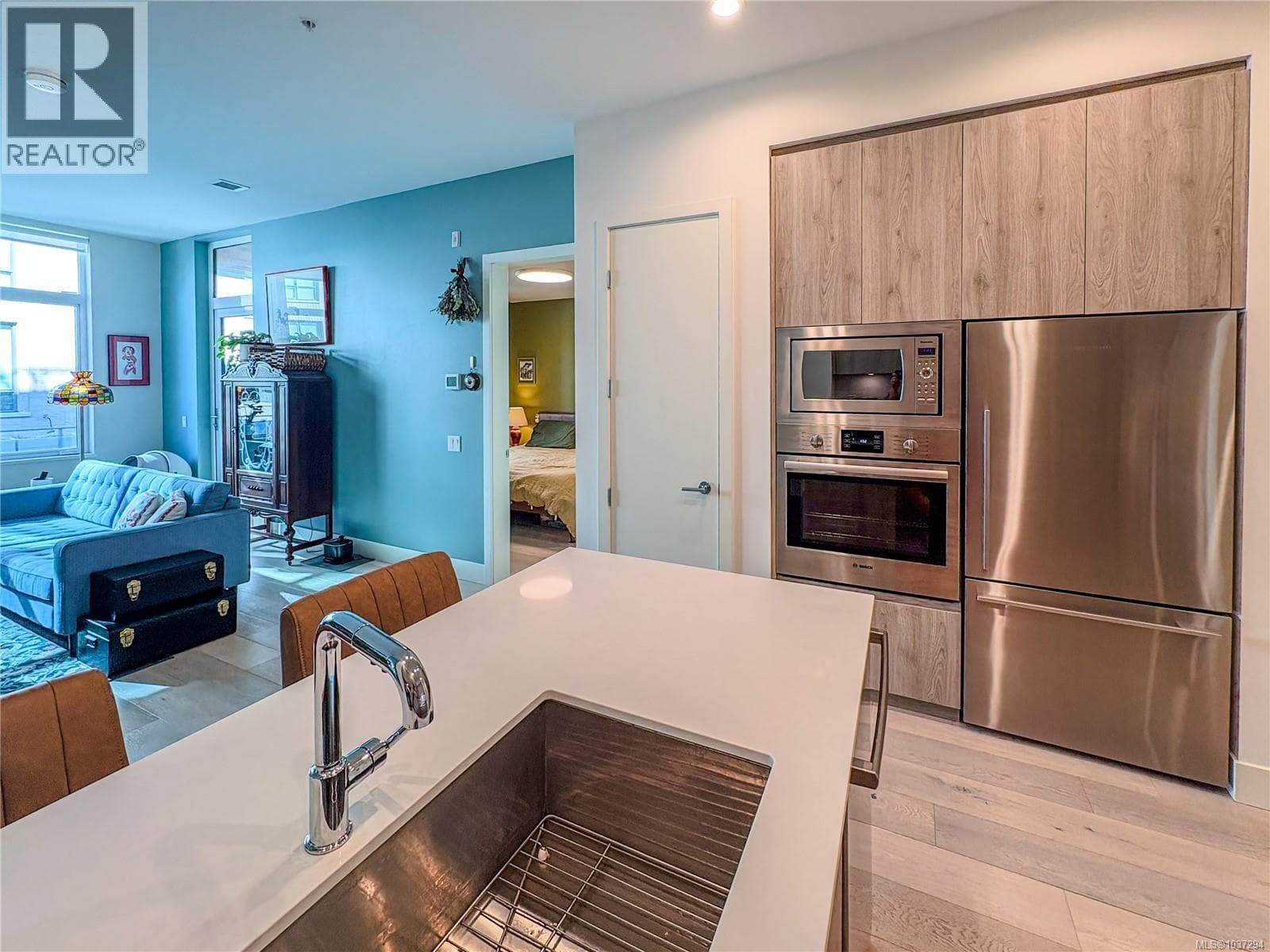 301 501 Park Pl, Victoria — photo 4