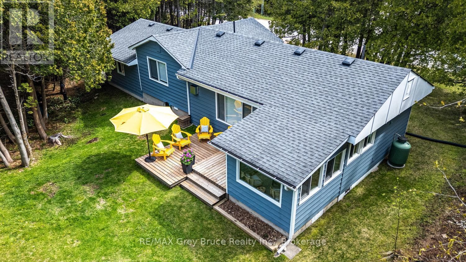 188 BAIE STREET in 