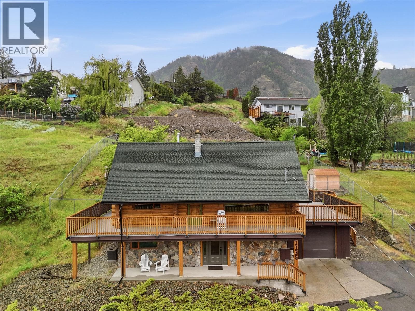 1135 CLEARVIEW DRIVE in 