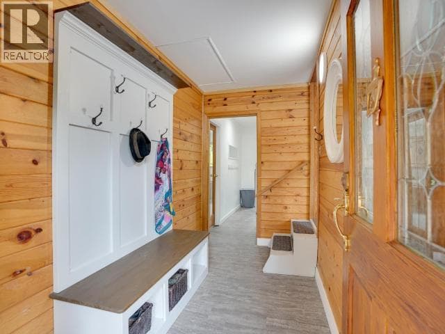 5366 MANSON AVENUE, Powell River