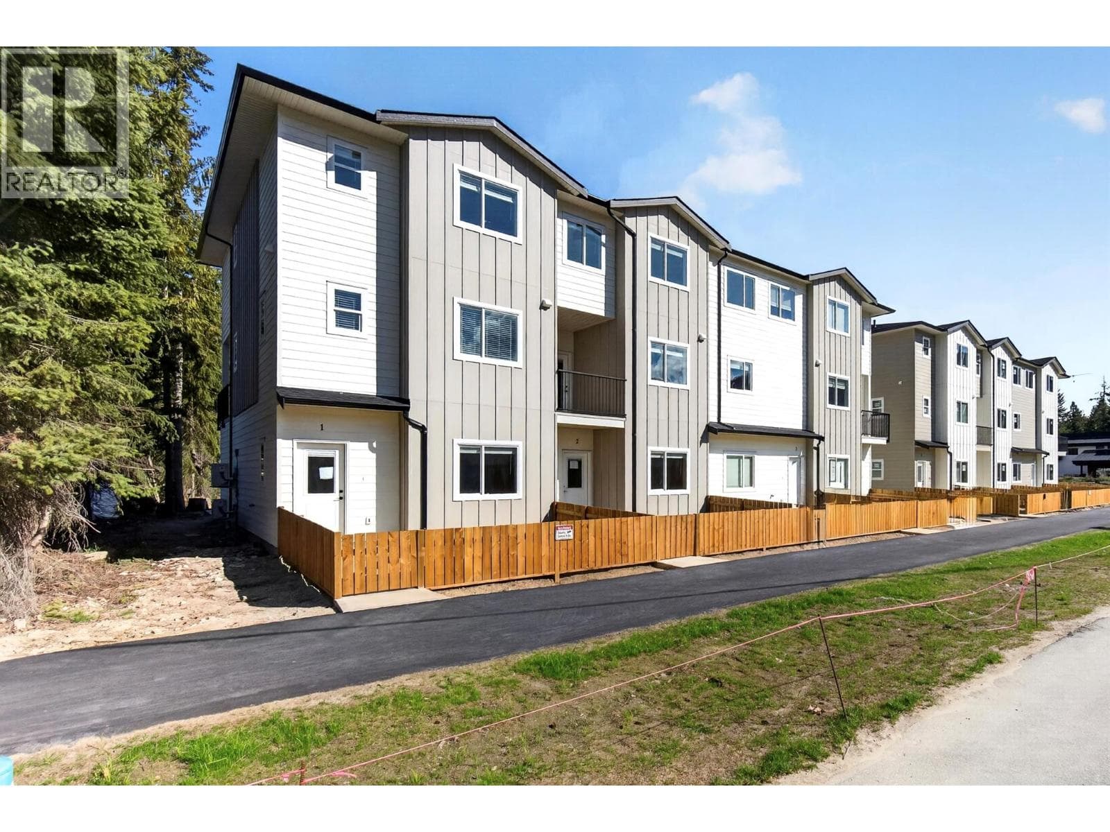 222 TEMPLE STREET UNIT 3 in 