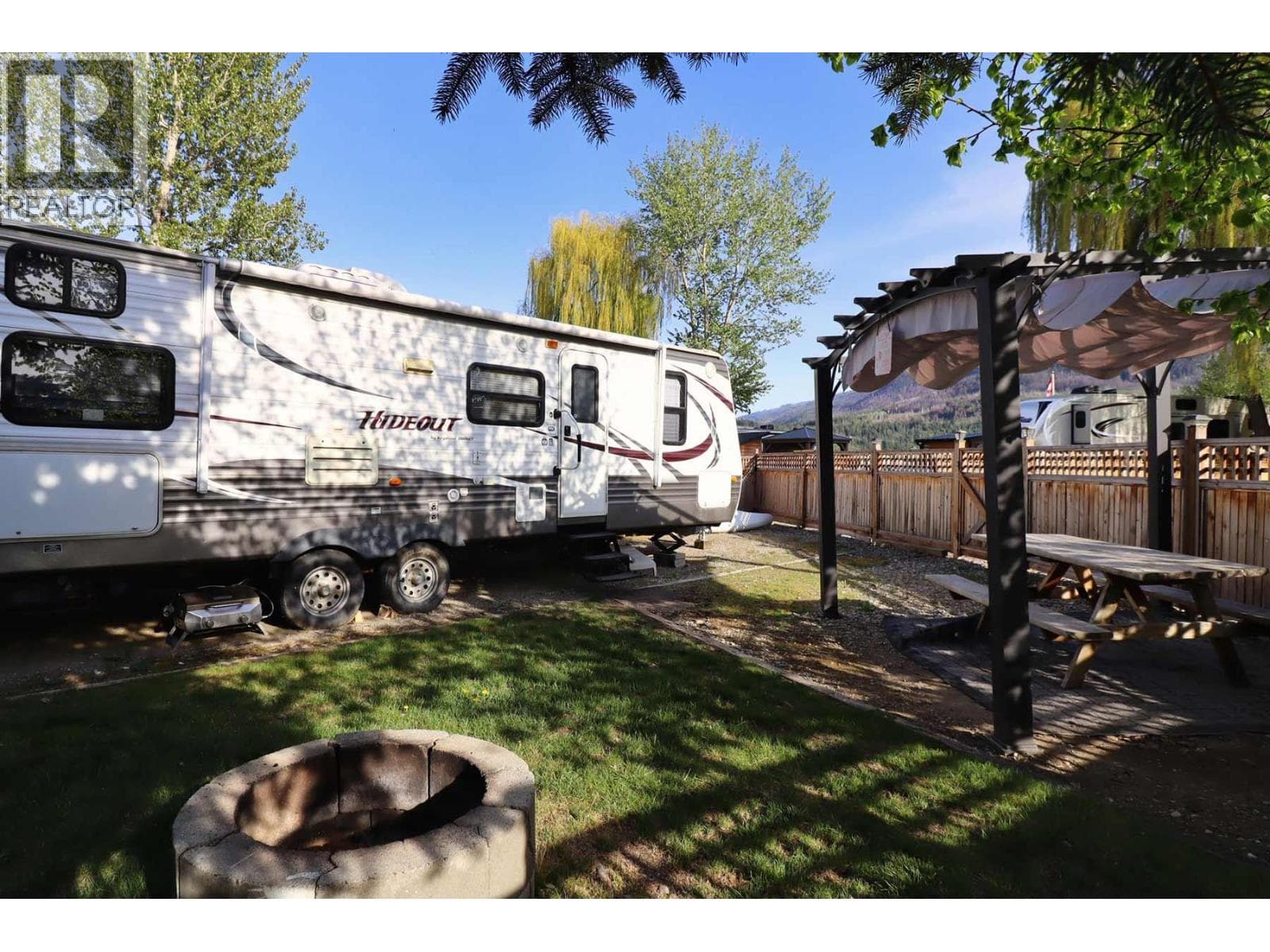 69 COTTONWOOD DRIVE, Interior REALTORS® — photo 2