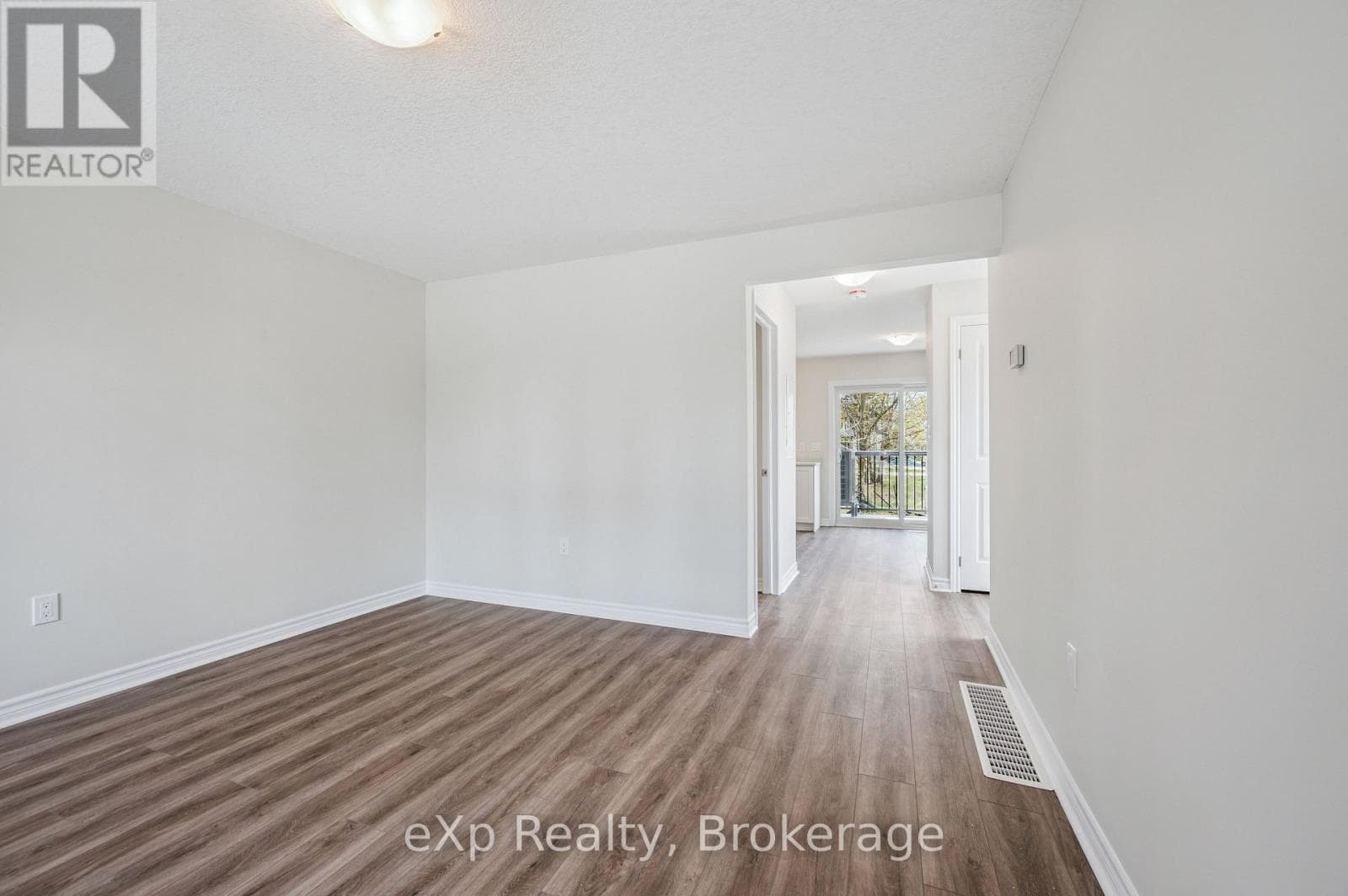 2 - 465 GARAFRAXA STREET W, OnePoint — photo 5