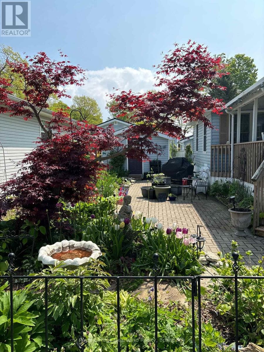 12 IROQUOIS LANE, OnePoint — photo 4