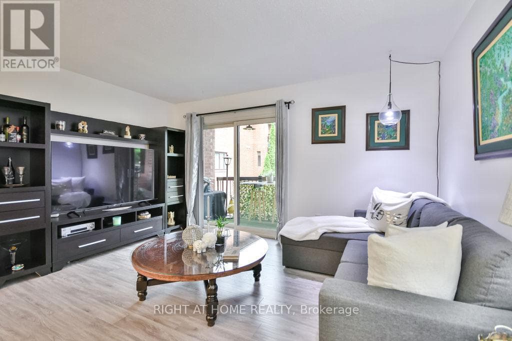B6 - 179 EDGEHILL DRIVE, Toronto — photo 4