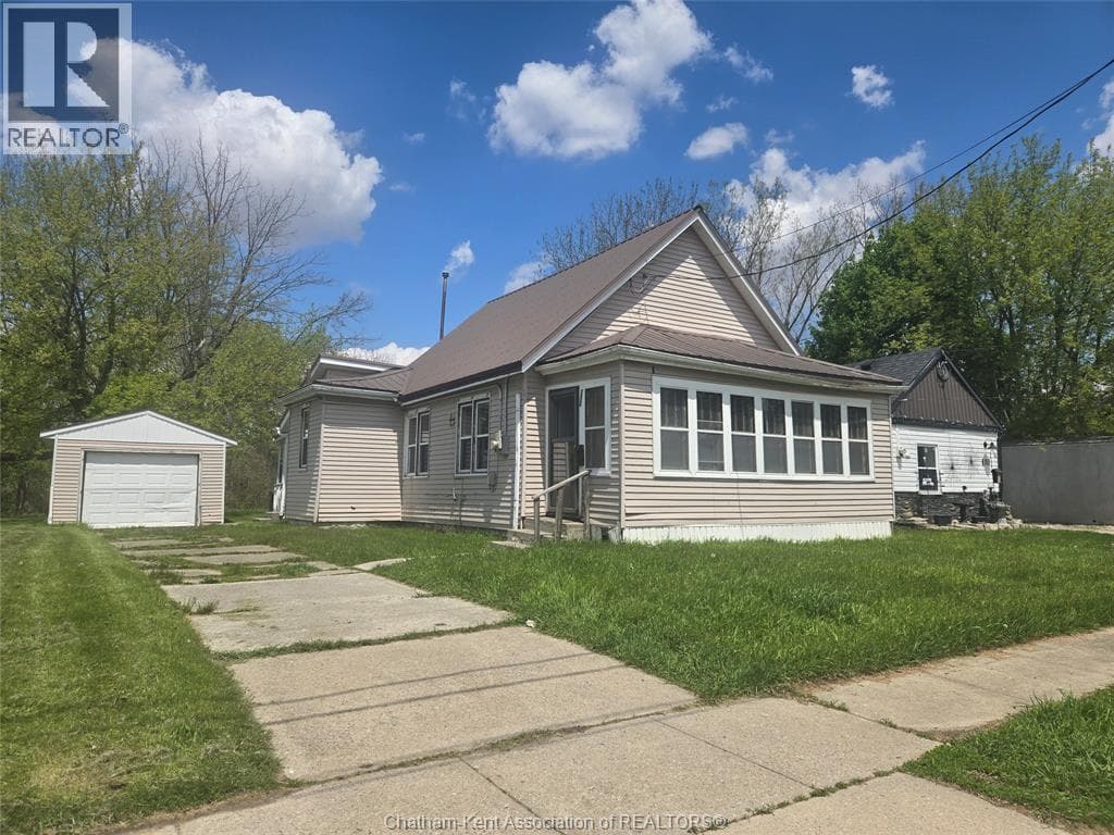 253 KING STREET East, Chatham Kent — photo 2